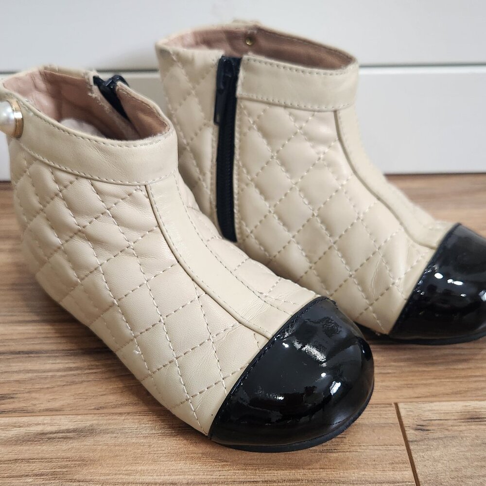Charming baby boutique Booties